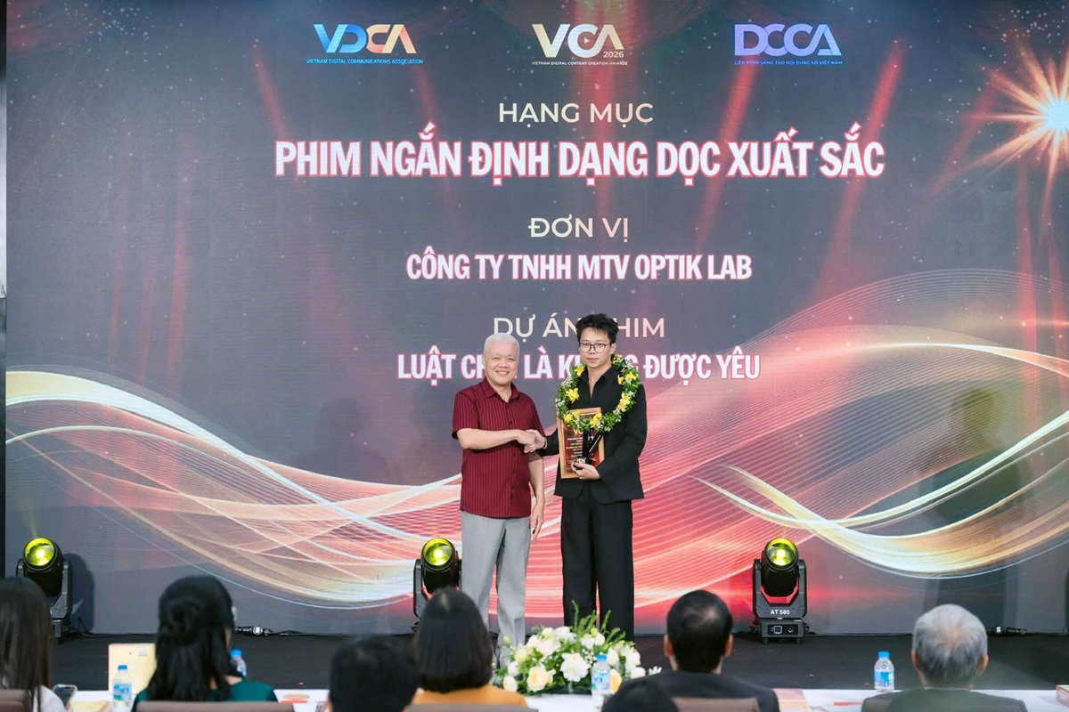 20261015095152116Z-1-optiklab.jpg