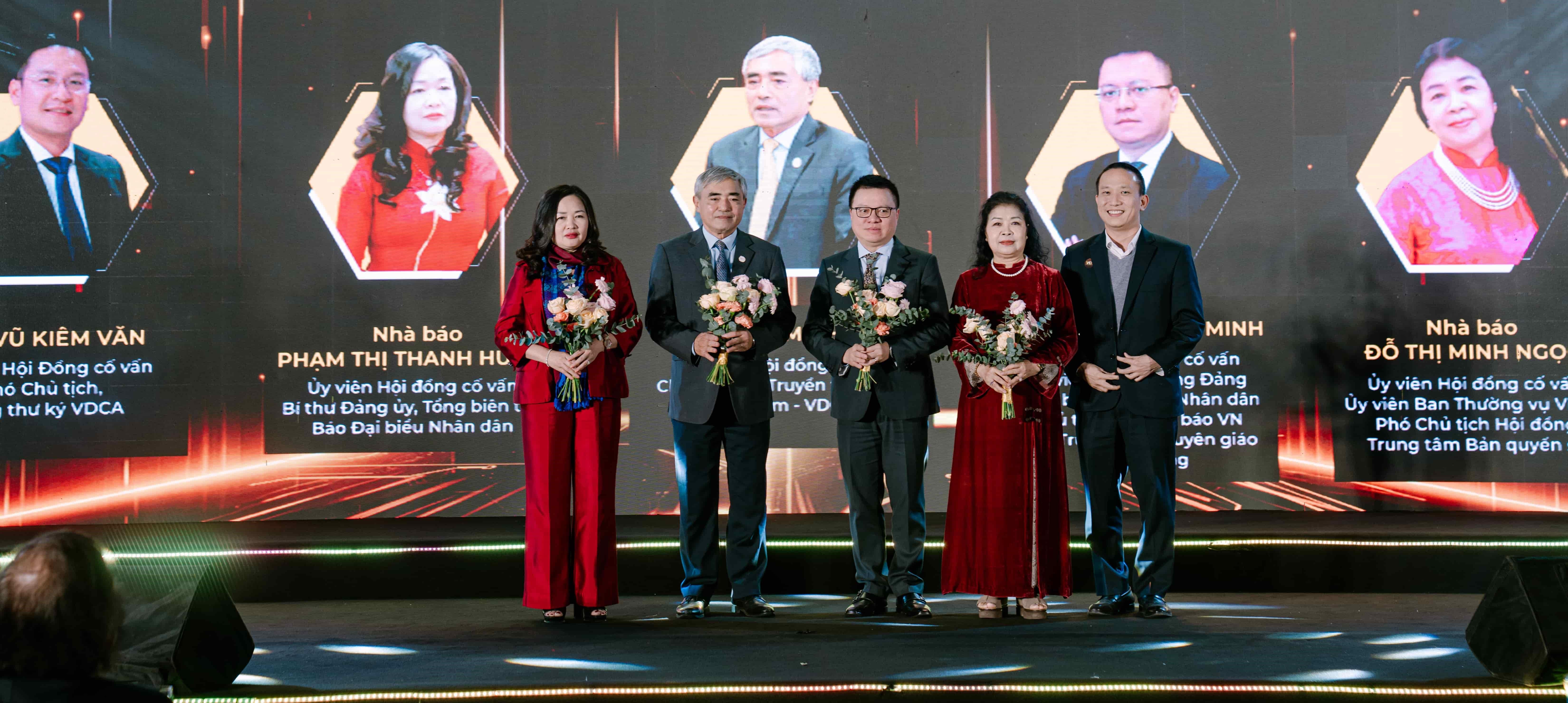 Sơ đồ tổ chức DCCA