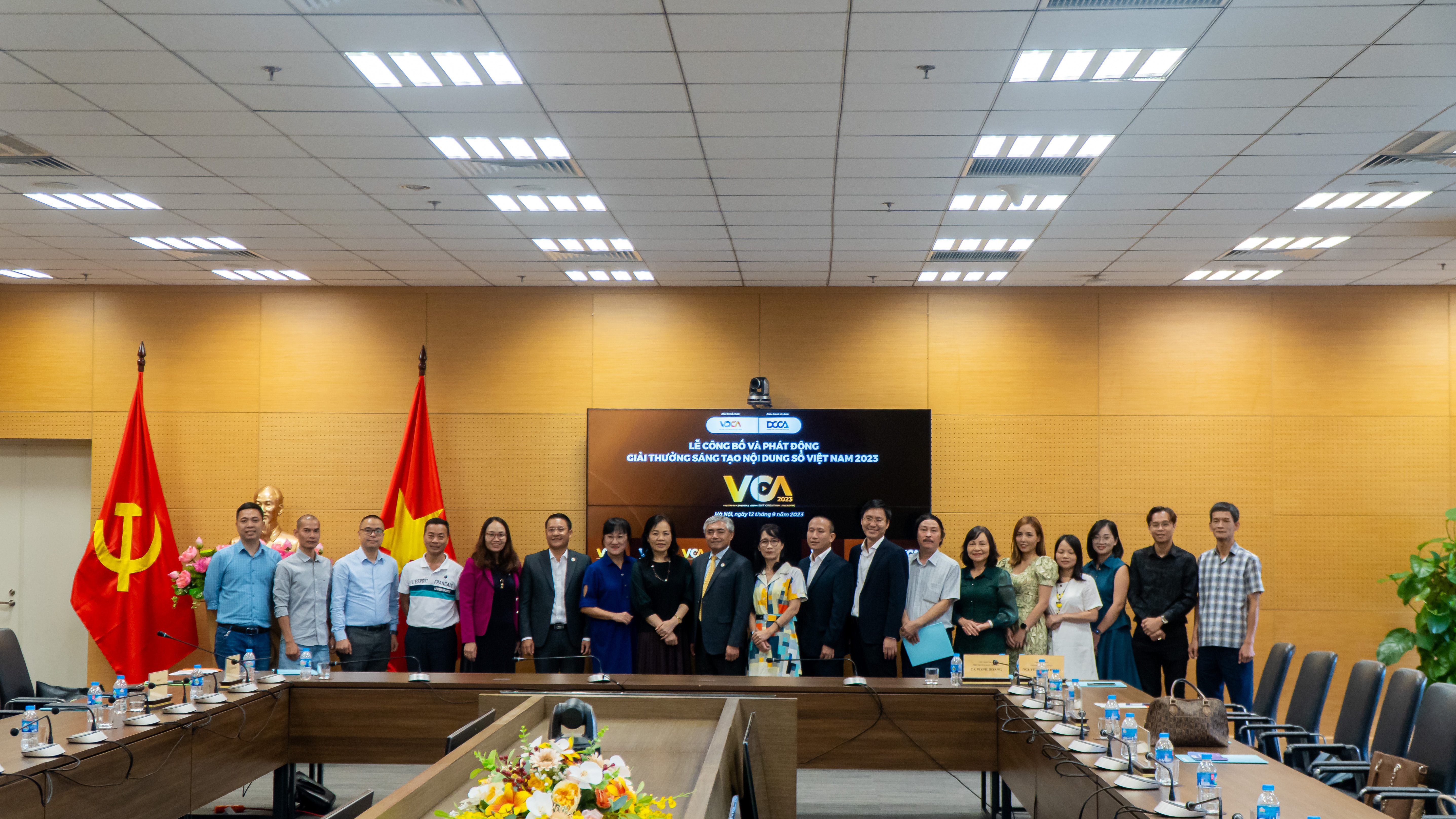 Ban Tổ chức, Ban Điều hành và Tổ thư ký Giải thưởng Sáng tạo Nội dung số Việt Nam năm 2023