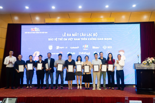 Việt Nam ra mắt CLB Bảo vệ trẻ em Việt Nam trên không gian mạng