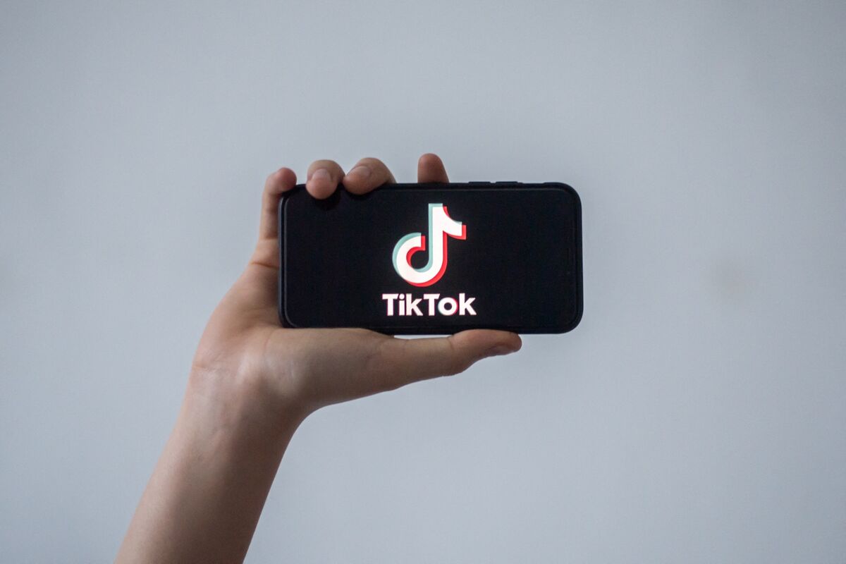 TikTok thử nghiệm nhiều công cụ AI sáng tạo bao gồm sao chép giọng nói