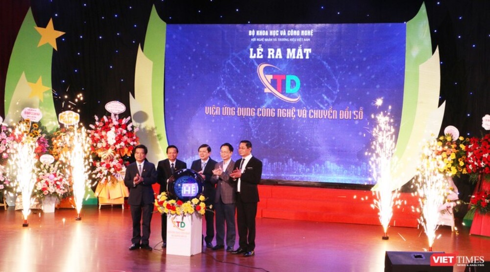 Ra mắt Viện Ứng dụng công nghệ và Chuyển đổi số
